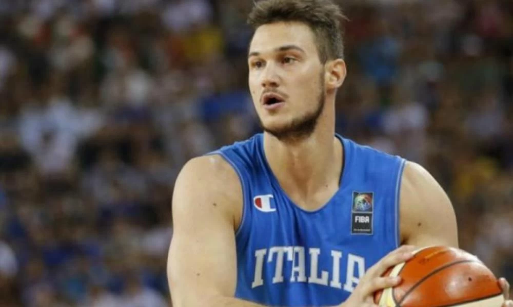 Ιταλός NBAer στέλνει μήνυμα στα Ελληνικά: “Ελλάδα μείνε δυνατή!”